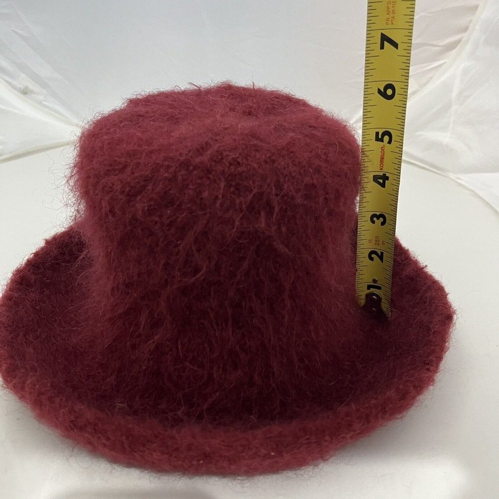 Vintage Women's Fuzzy Cloche Hat in Burgundy - Picture 8 of 8